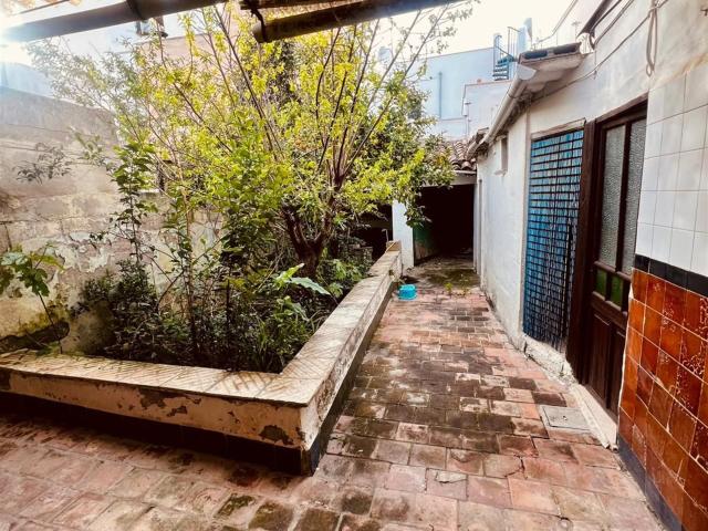 Espacio, Carácter y Posibilidades en el Corazón de Felanitx. 258m² Felanitx
