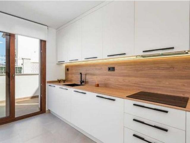 espacio comercial en Venta en Torrevieja. BCLW T3082