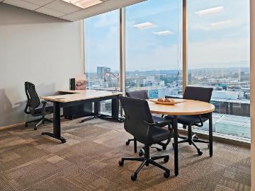 Espacio de oficina en renta para 4 personas en Regus Palmas Torre Esmeralda II