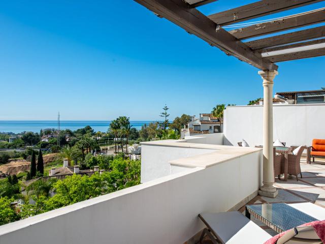 Espacioso apartamento en primera planta con vistas panorámic. 175m² Marbella