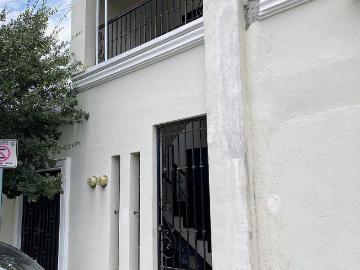 Espacioso loft recién remodelado cerca de Hospital Universitario
