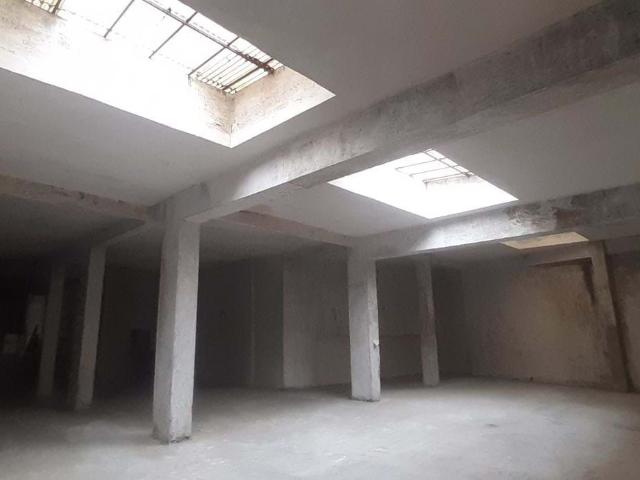 Espaciosa lonja en venta o alquiler frente al Instituto Antonio Trueba