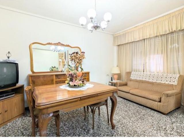 ESPACIOSA VIVIENDA DE 4 DORMITORIOS, BALCÓN, ORIENTACIÓN ESTE, 100 M2 Y CON ASCENSOR