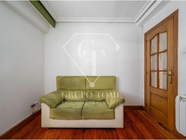 Espaciosa vivienda familiar con balcón, trastero y ascensor a cota cero