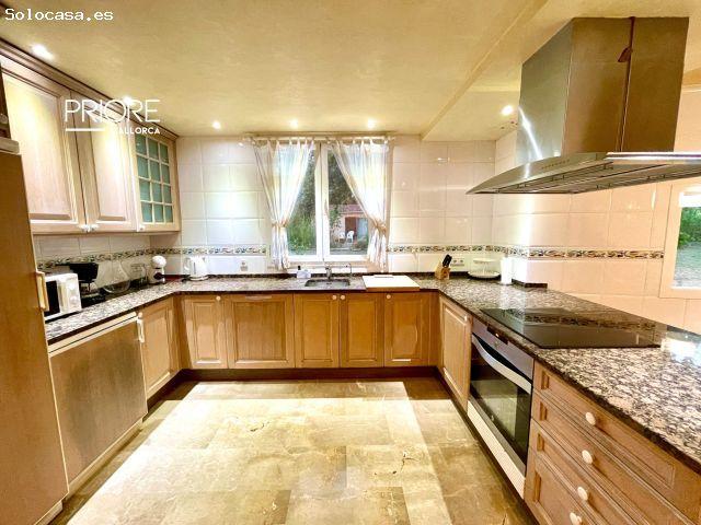 Espaciosa Villa con pista de tenis y piscina privada