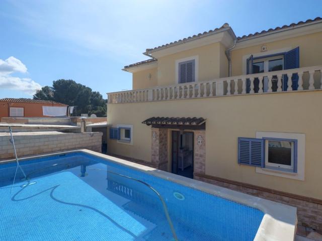 Espaciosa Villa Familiar En PAGUERAEsta villa independiente. 181m² Peguera