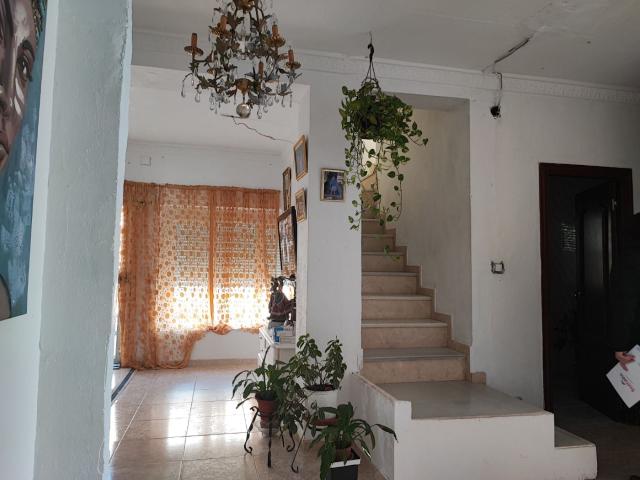 Espaciosa y luminosa Casa de Pueblo de 3 Plantas en El Cuervo, Sevilla/Cádiz