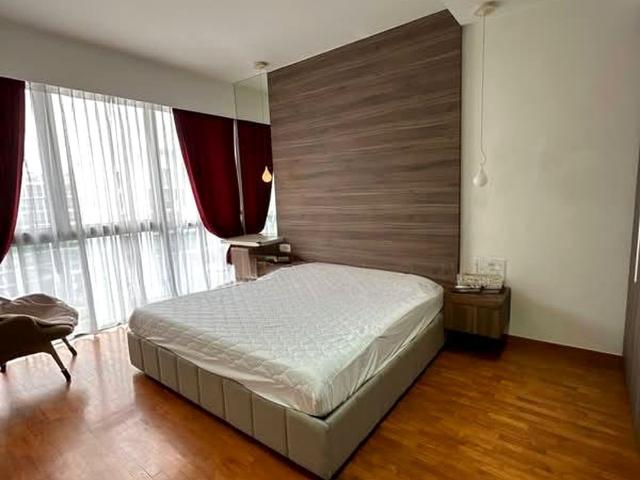 Esparina Residences D19, Condominium