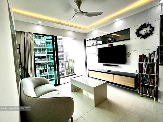 Esparina Residences D19, Condominium