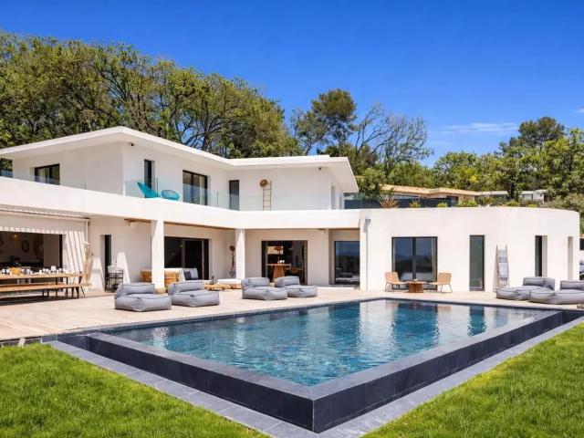 España | Opio | 6 dormitorios | 5 baños | 295,12 m² | 3.750. 295m² Opio