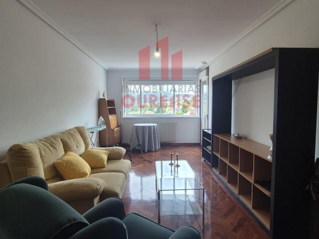 ESPECIAL EMPRESAS! AMPLIO PISO EN LA ZONA DE LAS LAGUNAS