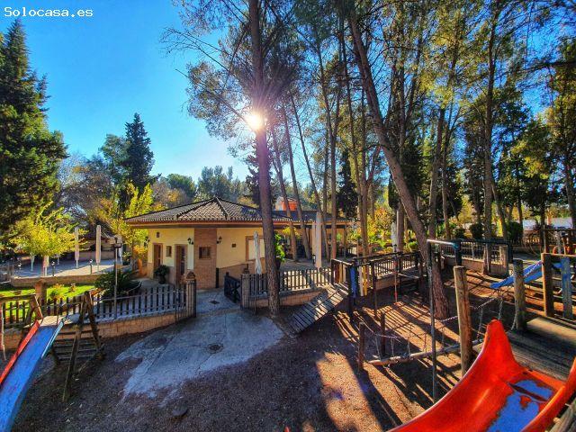 ESPECTACULAR COMPLEJO PARA EVENTOS Y RESTAURACIÓN: 32.000 M2 JUNTO AL PANTANO GRANADA
