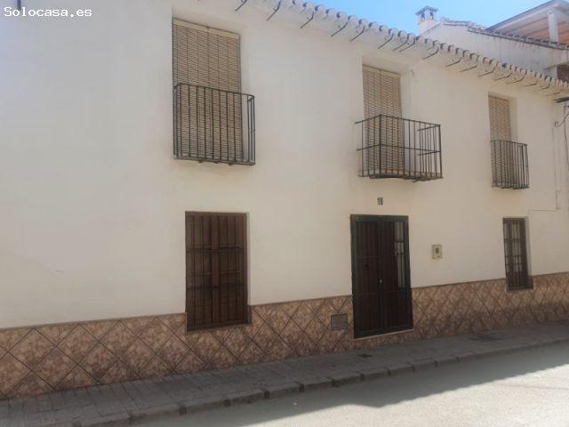Espectacular casa con patio en el centro de Vélez Málaga!