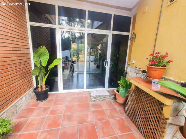 Espectacular casa con piscina en Can Santaeugini, Castellbisbal, 2 casas en 1