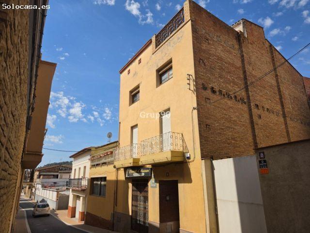 Espectacular casa de 567 m2 con infinitas posibilidades en Almenar
