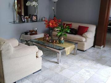 Espectacular casa en urb santa teresa surco