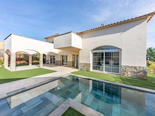 Espectacular casa en venta en Torrelavit
