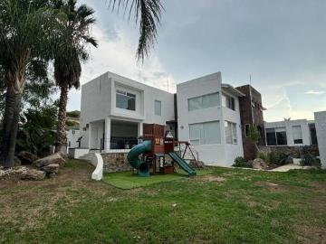 Espectacular casa en venta en la zona norte Balcones del Campestre