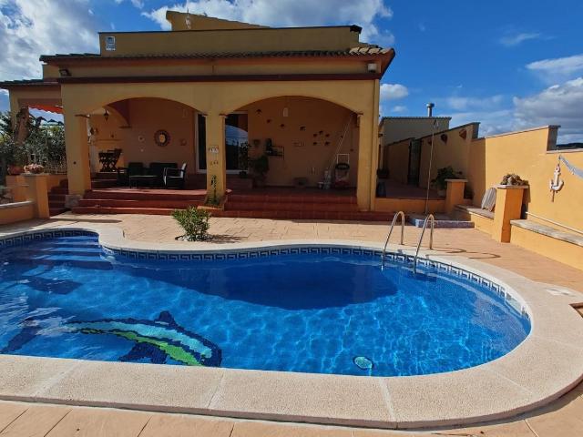 ESPECTACULAR CASA EN EL ESPLAI!