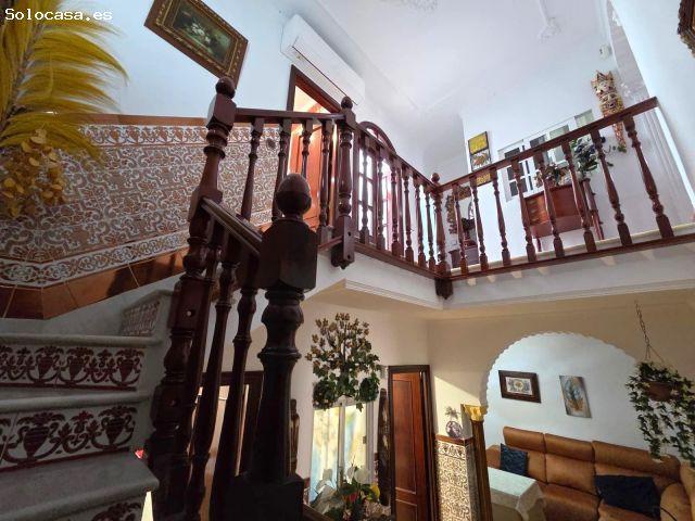 ESPECTACULAR CASA EN LA ZONA DEL MAYORAZGO CON 5 DORMITORIOS