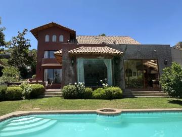 Espectacular Casa Quinchamalí, 410/1.150m2, Las Condes