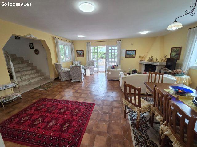 Espectacular CHALET con 7.000 m2 de finca, piscina y zona deportiva en PEREIRO DE AGUIAR