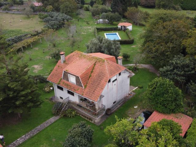 Espectacular chalet con Piscina y 6.000m de parcela