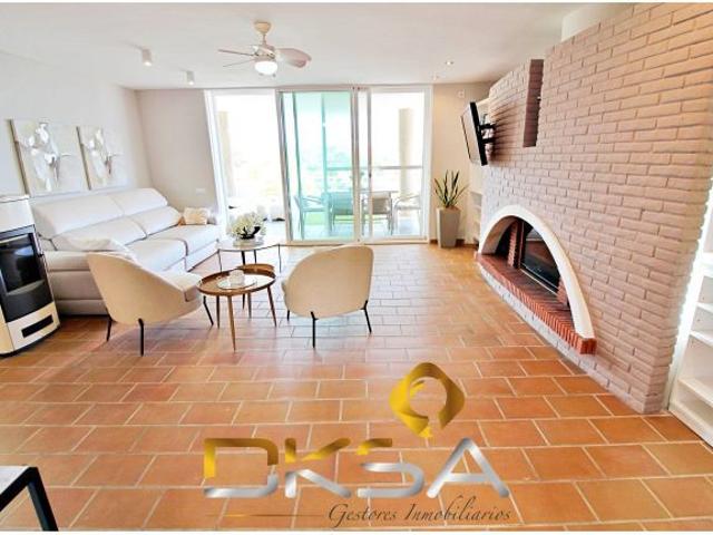 Espectacular chalet de lujo en Les Playetes Oropesa: vistas al mar, piscina privada y 4 plantas de