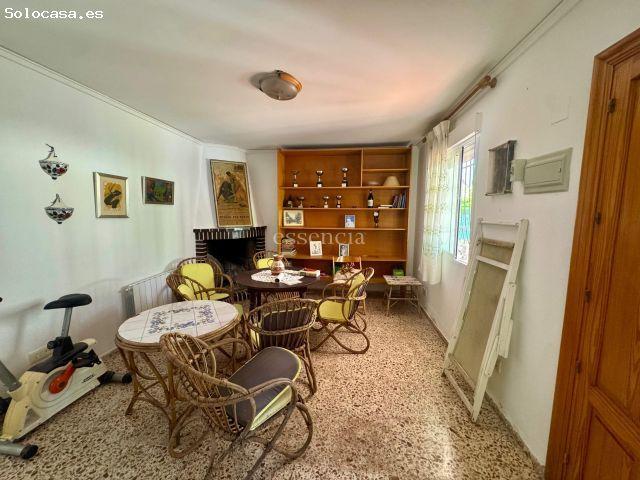 ESPECTACULAR CHALET EN LA DROVA