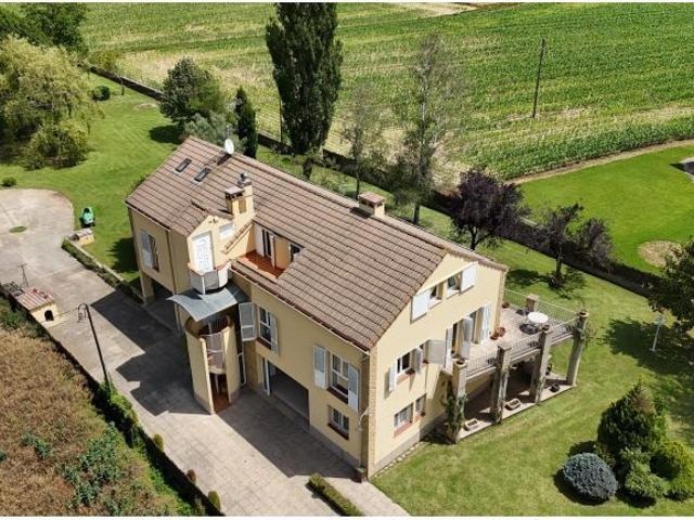 !ESPECTACULAR CHALET EN LA VALL DEN BAS!
