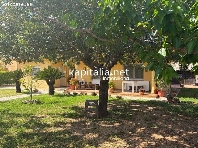 ESPECTACULAR CHALET EN URBANIZACIÓN EN ONTINYENT