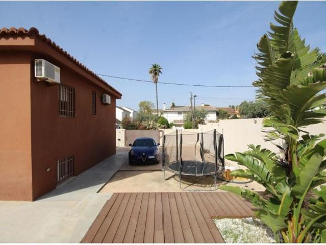 Espectacular chalet independiente con piscina en Colonia Blanca, El Vedat de Torrent