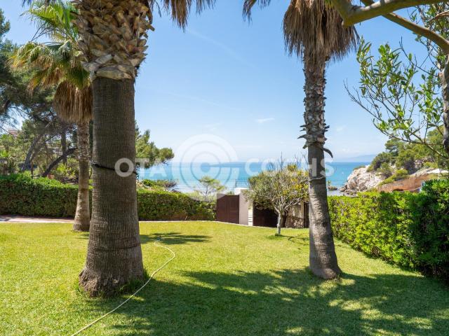 ESPECTACULAR CHALET INDEPENDIENTE CON VISTAS AL MAR