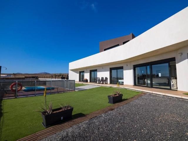 ?✨ Espectacular chalet independiente en Las Salinas del Carm. 232m² Costa de Antigua
