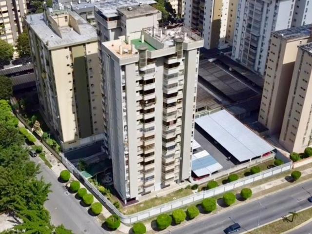 Espectacular Apto PH en Venta 75900$ en Montalbán 236m2negociable