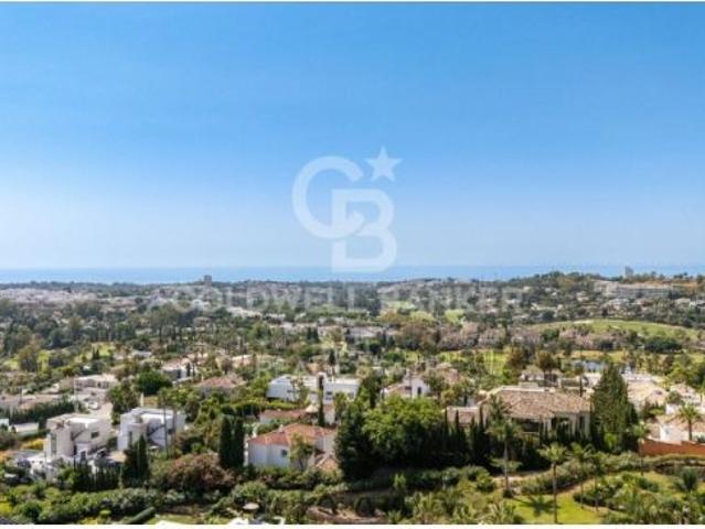 Espectacular apartamento en planta baja con increíbles vistas al mar en Nueva