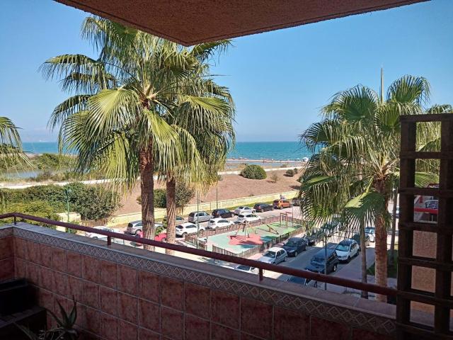 Espectacular apartamento en primera línea de playa en Guadalmar