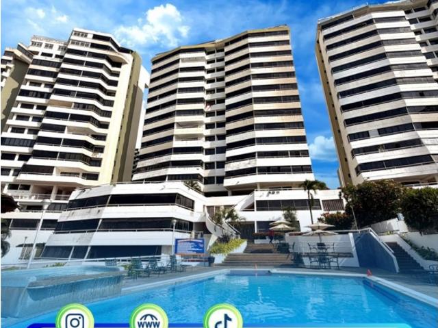 Espectacular Apartamento Remodelado con Vista al Mar La Llanada