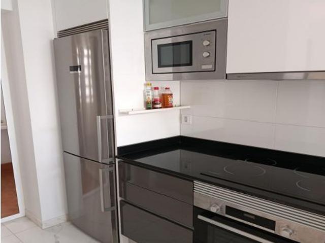 ? ¡Espectacular Ático de 3 dormitorios con Solárium Privado y Vistas a la Piscina en Mar de Pulpí! ?