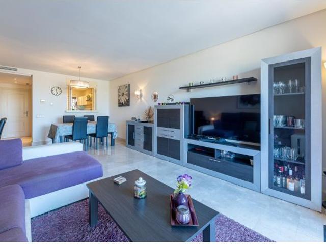 ESPECTACULAR ÁTICO DÚPLEX DE LUJO EN LA NUEVA MILLA DE ORO, ESTEPONA