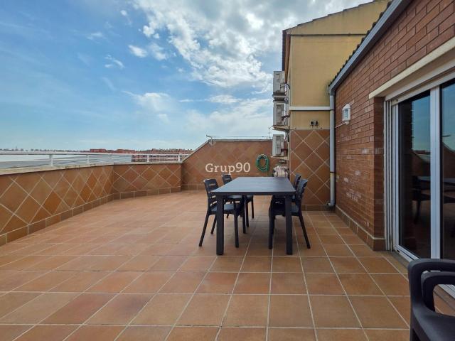 Espectacular Ático Dúplex de 130 m2 con Gran Terraza y Máxima Tranquilidad
