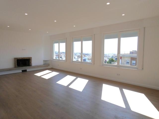 Espectacular Ático Dúplex de 236m² con Vistas Panorámicas en Sant Gervasi Galvany