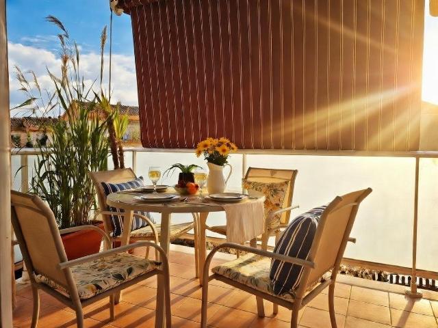 ESPECTACULAR ÁTICO DÚPLEX, FINCA EXCLUSIVA DE 4 VECINOS, TERRAZA 40M2, PARQUING