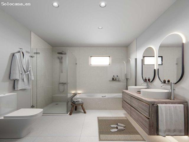Espectacular ático muy soleado de 4 habitaciones y 3 cuartos de baño con magnificas vistas al mar