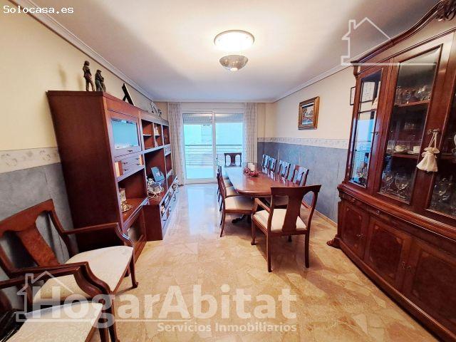 ¡ESPECTACULAR! GRAN CASA CON GARAJE, TERRAZA Y BALCÓN EN EL CENTRO