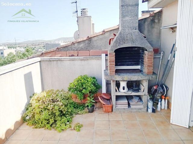 Espectacular dúplex con amplia terraza en el barrio de la Girada de Vilafranca