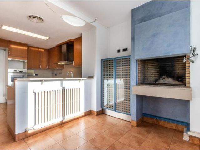 ESPECTACULAR DÚPLEX DE 5 HABITACIONES Y TERRAZA EN PLENO CENTRO DE SABADELL