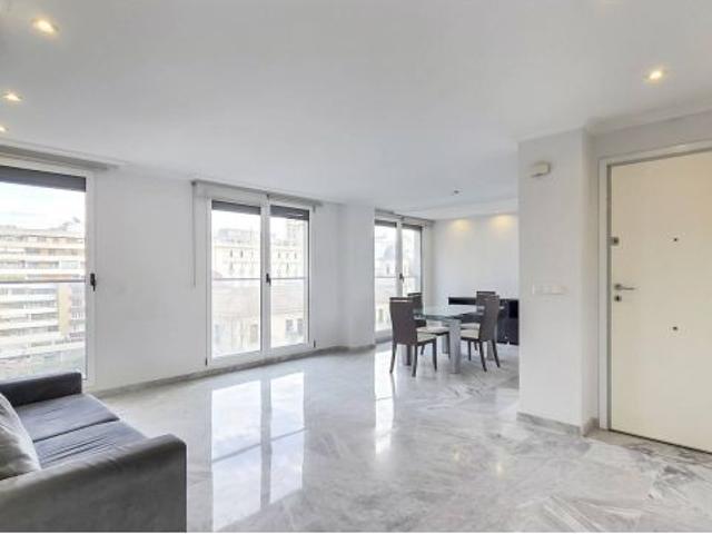 ESPECTACULAR DUPLEX EN EL CENTRO