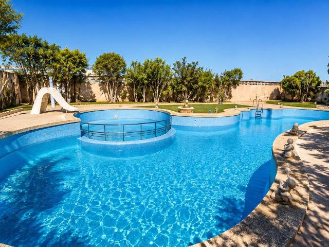 ESPECTACULAR FINCA DE 12.000 M2 CON DOS VIVIENDAS, GRAN NAVE Y PISCINA