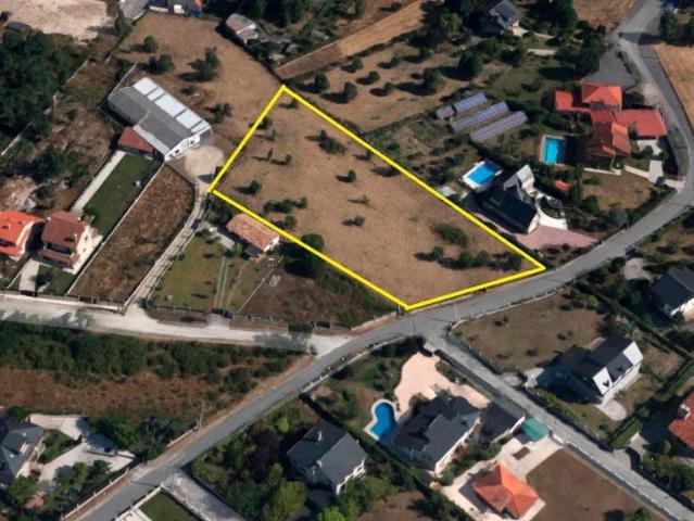VENTA DE PARCELA EN A DERRASA PEREIRO DE AGUIAR OURENSE